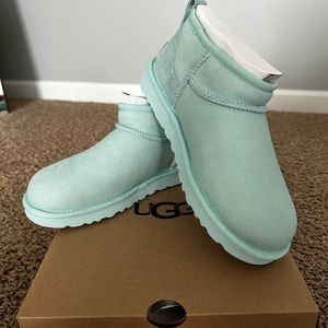 Mint green color Ugg size 7